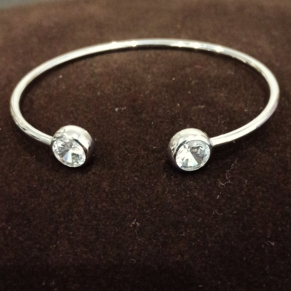 *2/10* Adjustable Jewel Bracelet